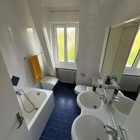 فندق مبيت وإفطار Laura *