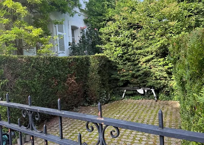 Laura Bed & Breakfast *